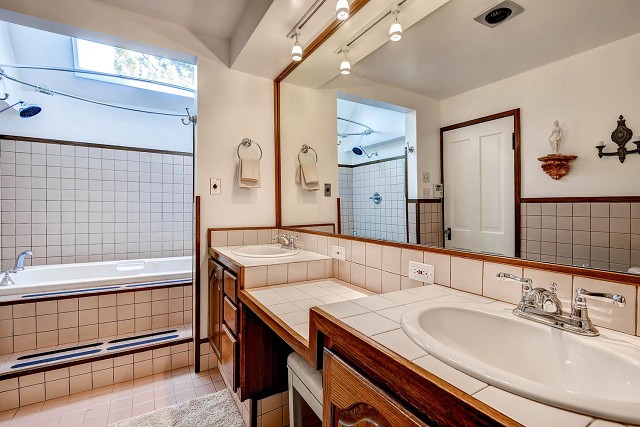 2932 Lafayette St Denver CO-large-020-2nd Floor Master Bathroom-1500x1000-72dpi